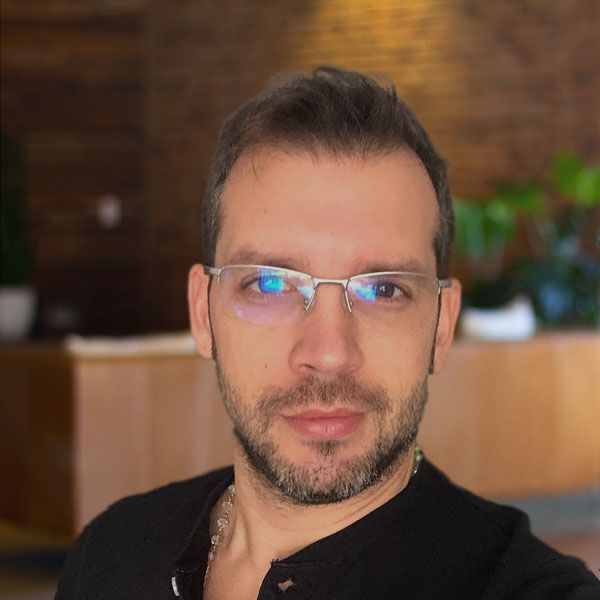 Álvaro Araujo - Developer